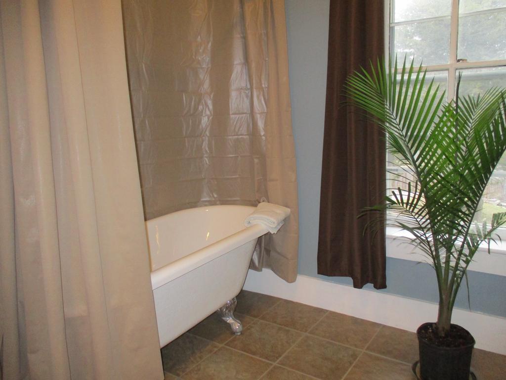 Cook Mansion Bed & Breakfast Montour Falls Εξωτερικό φωτογραφία