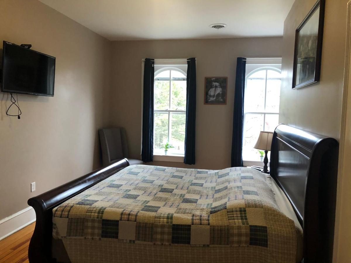 Cook Mansion Bed & Breakfast Montour Falls Εξωτερικό φωτογραφία