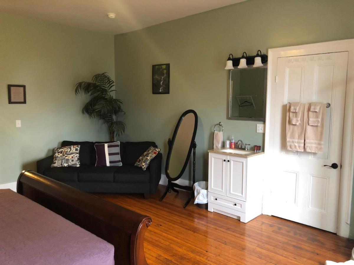 Cook Mansion Bed & Breakfast Montour Falls Εξωτερικό φωτογραφία